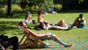 Temperatures to reach 33C in weekend hot spell alongside possible thunderstorms