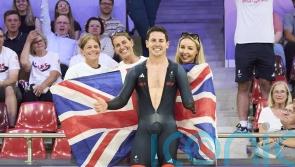 Jaco van Gass retains Paralympic title and Lizzi Jordan wins gold in velodrome