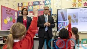 One-word Ofsted grade scrap a relief for parents, says Starmer on school visit
