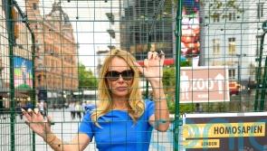 Amanda Holden locked in cage to highlight big cat confinement in zoos