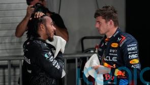 Lewis Hamilton encourages Max Verstappen to ignore the FIA’s orders in Singapore