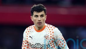 Blackpool hold on to beat Charlton