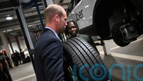 William lends mechanics a hand as he hails Earthshot finalist’s eco-tyres
