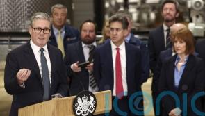 £22bn carbon capture pledge can ‘relight fires of renewal’, says Starmer