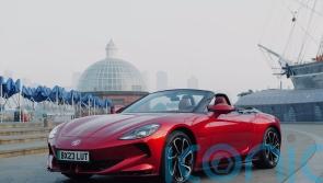 Which Chinese car manufacturers are making EVs?