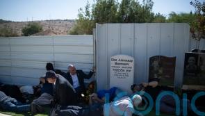 Hezbollah fires rockets into central Israel