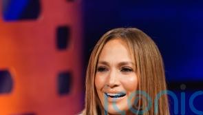 Jennifer Lopez apologises in person to fan after tour cancellation