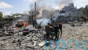 Israeli air strikes kill 16 as aid finally reaches northern Gaza