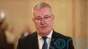 Nesbitt proposes two-stage process to make pay award to health workers