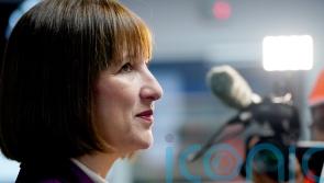 Unions attack 2.8% Government pay rise proposal for NHS workers and teachers
