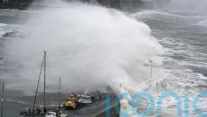 Weather warning for wind ‘has potential’ to cause weekend travel disruption