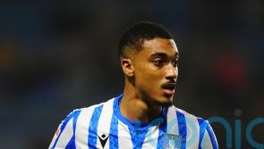 Wednesday fight back for point in six-goal thriller at 10-man Middlesbrough
