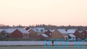 UK bracing for heavy snow and icy rain after minus 5C temperatures overnight