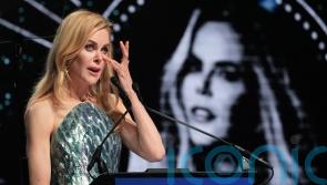 Emotional Nicole Kidman dedicates award to late mother