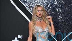 Paris Hilton and Billy Crystal lead stars ‘heartbroken’ over losing home in fire