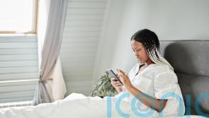 5 reasons why you should stop using your phone first thing in the morning