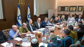 Israel’s cabinet backs deal for Gaza ceasefire and release of dozens of hostages