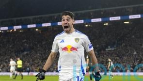Manor Solomon gets Leeds off to flyer as they beat Norwich to return to top spot