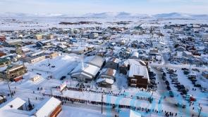 Search under way in western Alaska for plane carrying 10 people