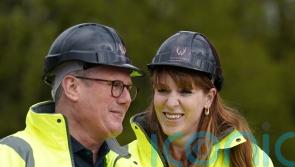 Starmer sets out plans for 10,000-home new towns