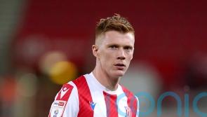 Sam Clucas scores direct from a corner as Lincoln beat his former club Mansfield
