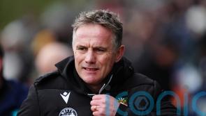 Phil Parkinson hits out at referee after Wrexham lose at Reading