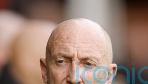 Ian Holloway won&rsquo;t give up on play-offs despite Swindon&rsquo;s draw with Accrington