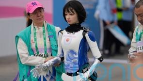 Thousands of humanoid robots take part in half marathon