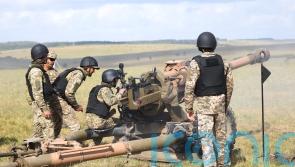 UK and New Zealand to pursue stronger defence ties and boost support for Ukraine