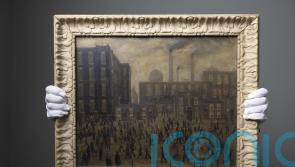LS Lowry painting originally bought for £10 sells for more than £800,000