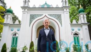Holocaust survivor attends interfaith VE Day celebration at UK&rsquo;s oldest mosque
