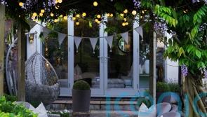 9 ways to style up al fresco settings