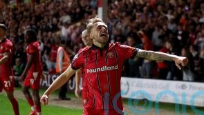 Walsall hold off Chesterfield to seal play-off final trip