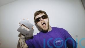 Alex Warren named US male artist with longest-running UK number one single