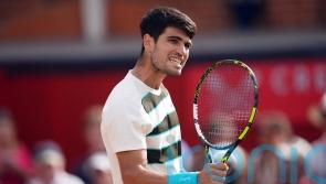 Carlos Alcaraz regains his Queen’s crown after beating Jiri Lehecka in final