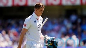 India dismiss both England openers in same over on first morning of third Test