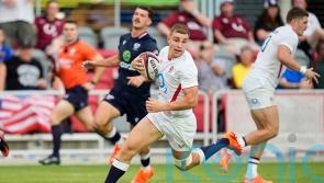 England storm past USA after lightning delays