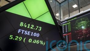 FTSE 100 ends flat ahead of likely US rate hold