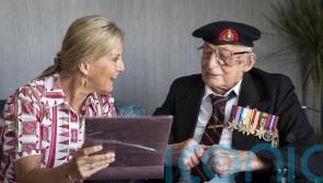 105-year-old taken as PoW after torpedo attack tells Sophie of VJ Day liberation
