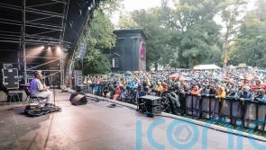 Music lovers rally for end-of-season festival despite heavy rain