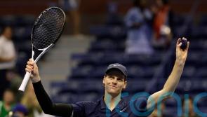 Jannik Sinner cruises to straight-sets win over fellow Italian Lorenzo Musetti