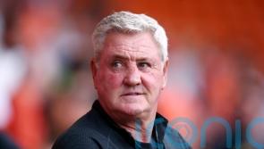 Steve Bruce hails Blackpool&rsquo;s squad strength after last-gasp win