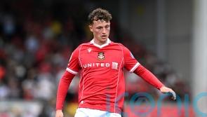 Nathan Broadhead double fires Wrexham past Reading and into third round