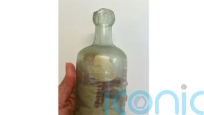 First World War soldiers’ messages in a bottle found on Australian beach