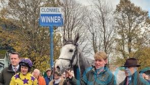 Il Etait Temps puts down Tingle Creek marker at Clonmel