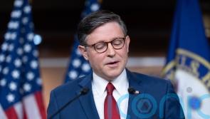 US politicians return to vote to end government shutdown