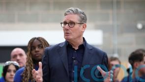 Starmer backs chief of staff after assurances briefing did not come from No 10