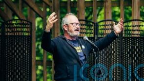 Comedian Robin Ince resigns as presenter of BBC&rsquo;s The Infinite Monkey Cage