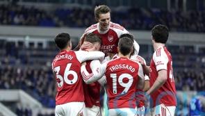 Arsenal win at Everton to make sure of Christmas number one spot