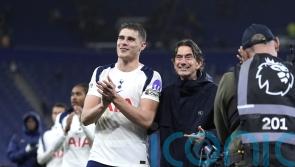 Thomas Frank defends Micky van de Ven over Alexander Isak tackle